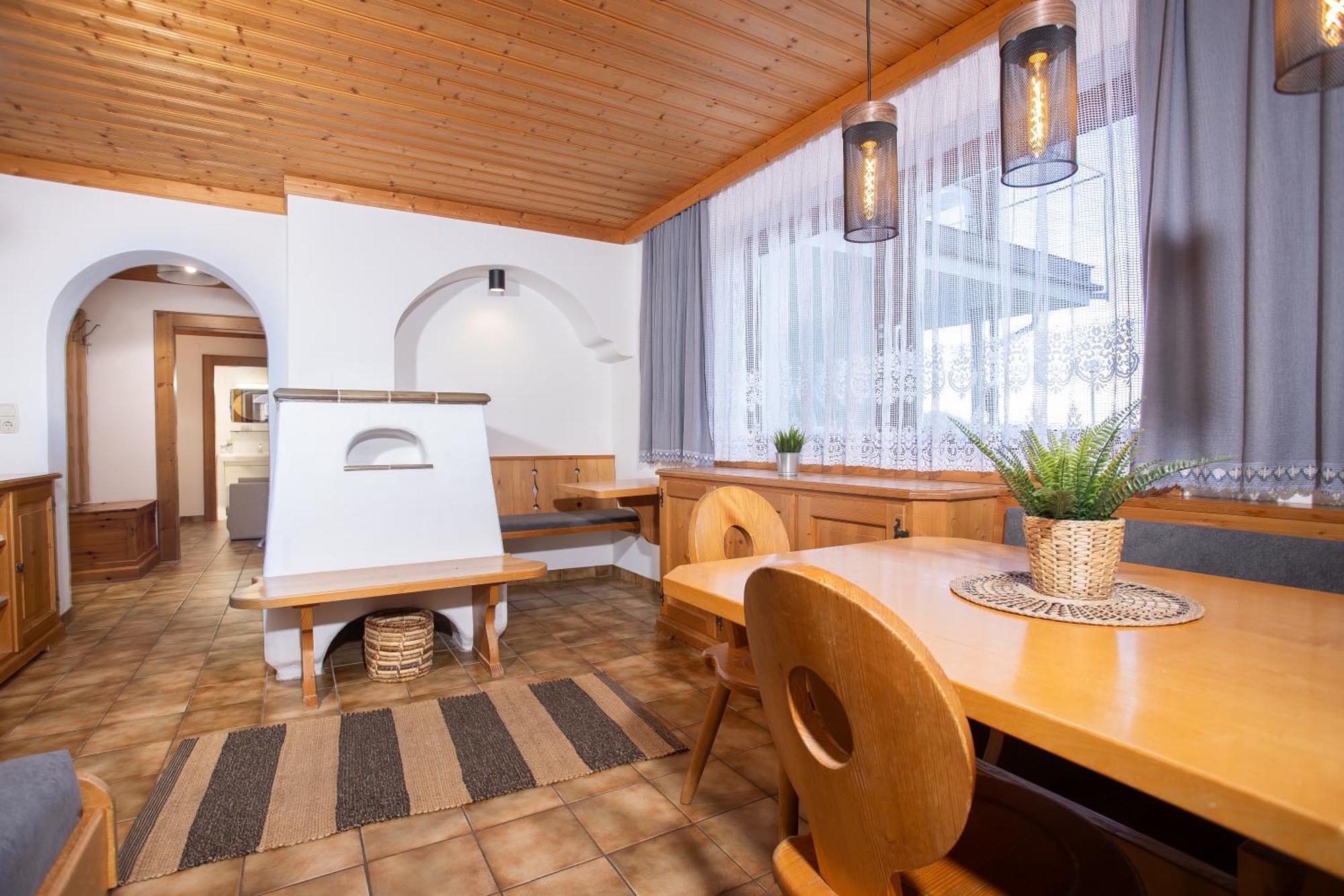 Alpenrelax Krepperhuette Hotel Volders ภายนอก รูปภาพ